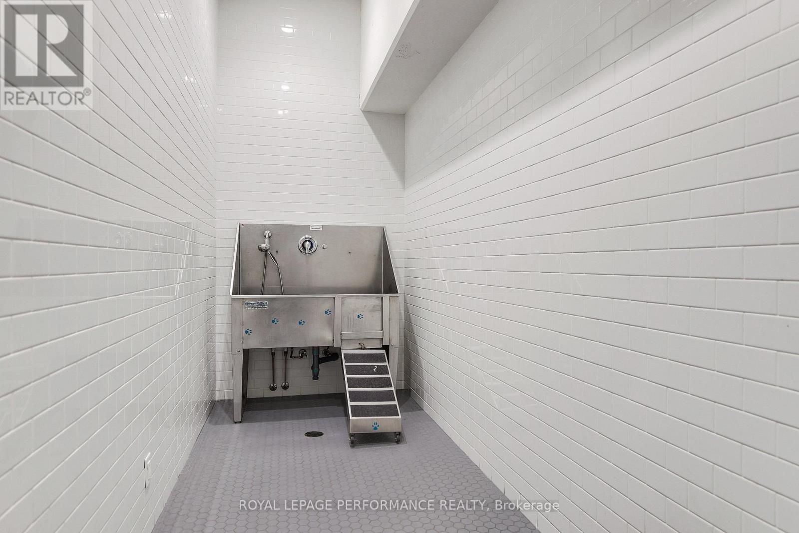 For rent: 1204 - 428 SPARKS STREET, Ottawa, Ontario K1R0B3 For rent: 1204 - 428 SPARKS STREET, Ottawa, Ontario K1R0B3