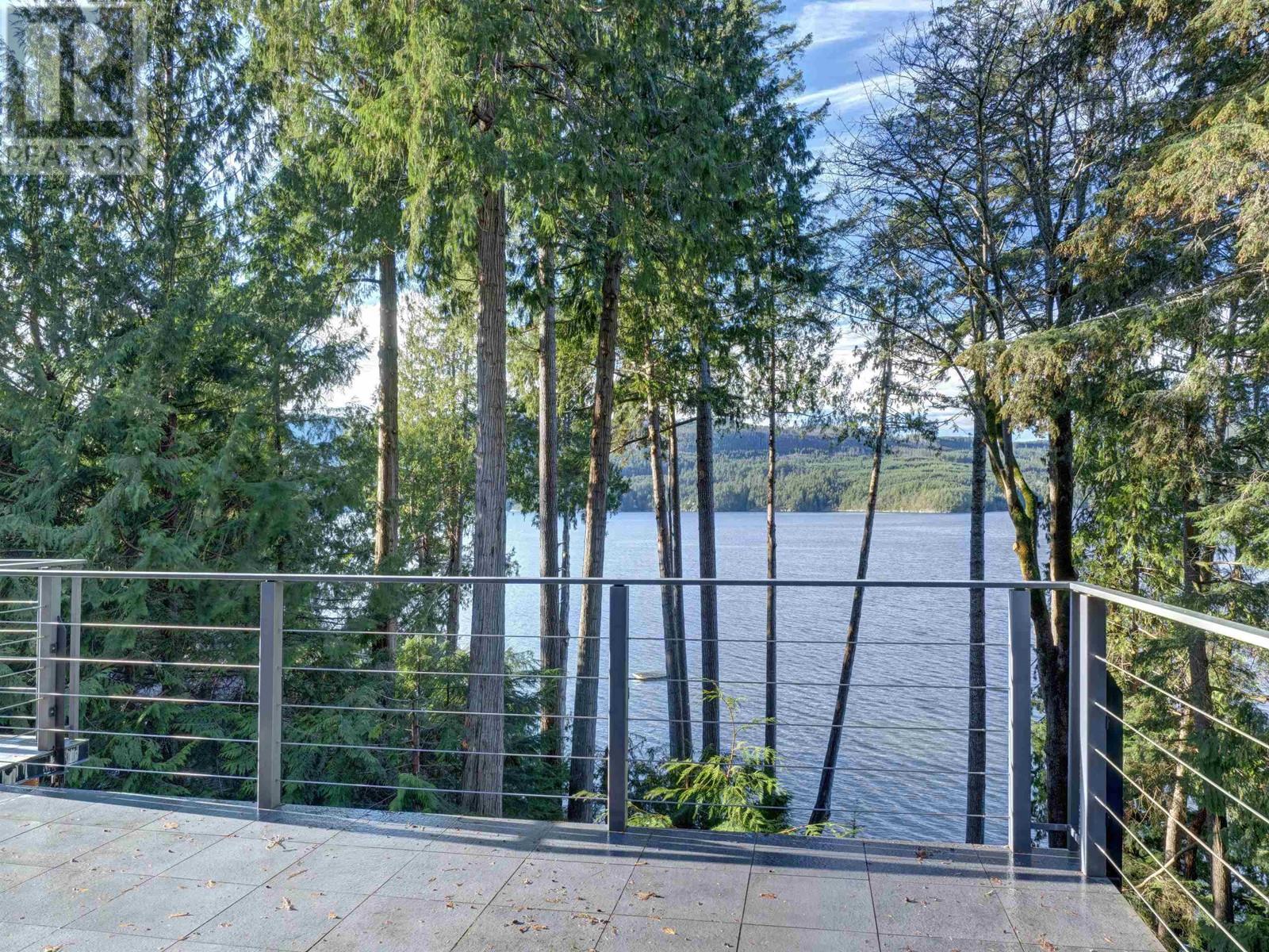 For sale: 5950 TILLICUM BAY ROAD, Sechelt, British Columbia V7Z0C7 ...