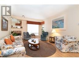 For sale: 2300 Benvoulin Road Unit# 107, Kelowna, British For sale: 2300 Benvoulin Road Unit# 107, Kelowna, British