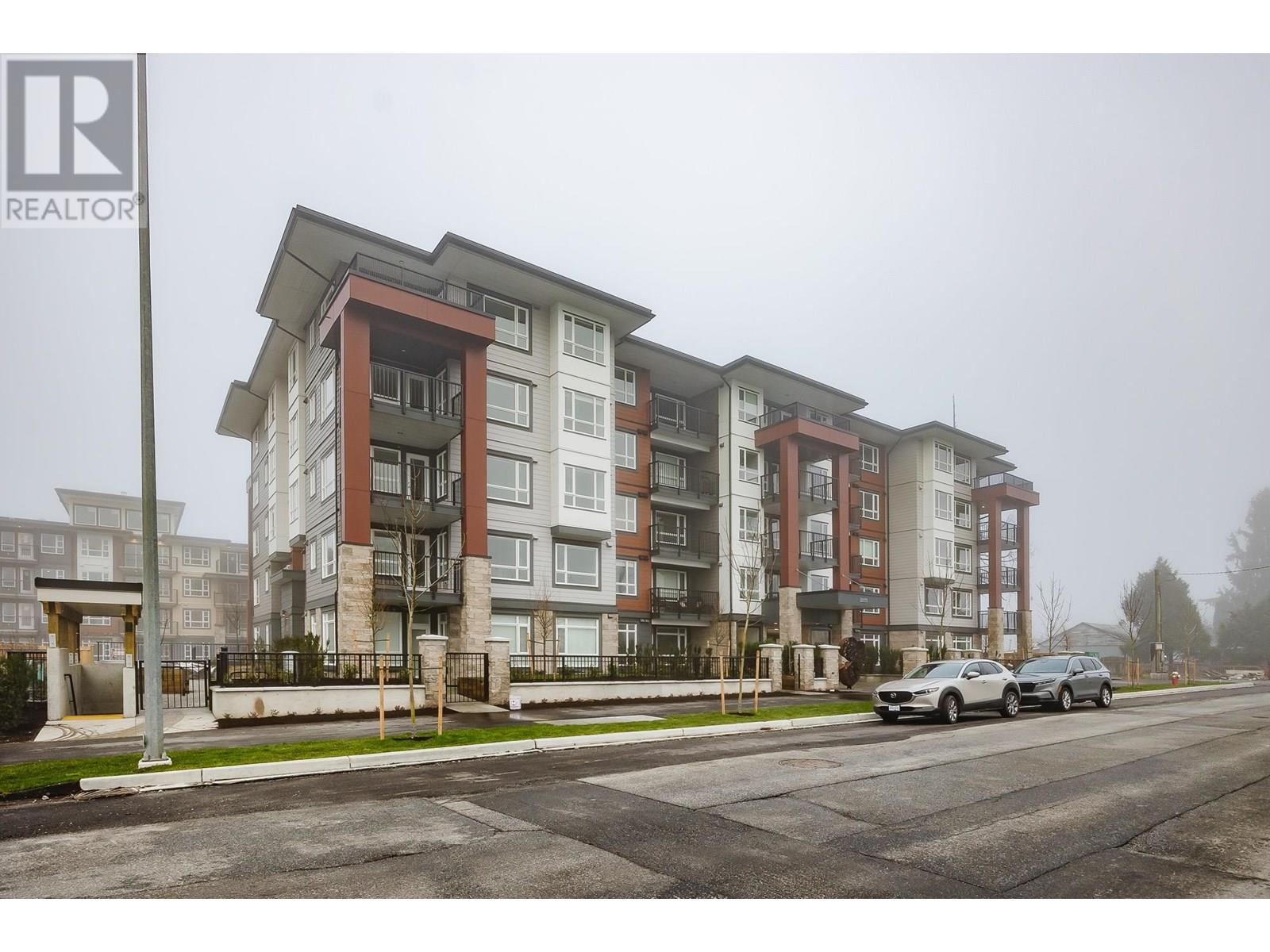 For sale: 307 22575 BROWN AVENUE, Maple Ridge, British Columbia V2X6W2 ...