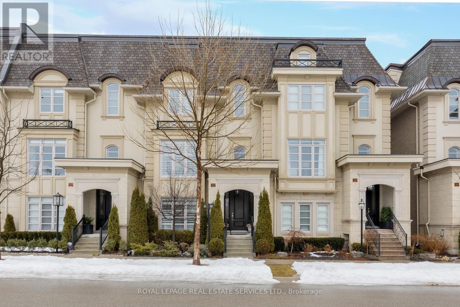 À vendre : 251 HANOVER STREET, Oakville (1020 - WO West), Ontario ...