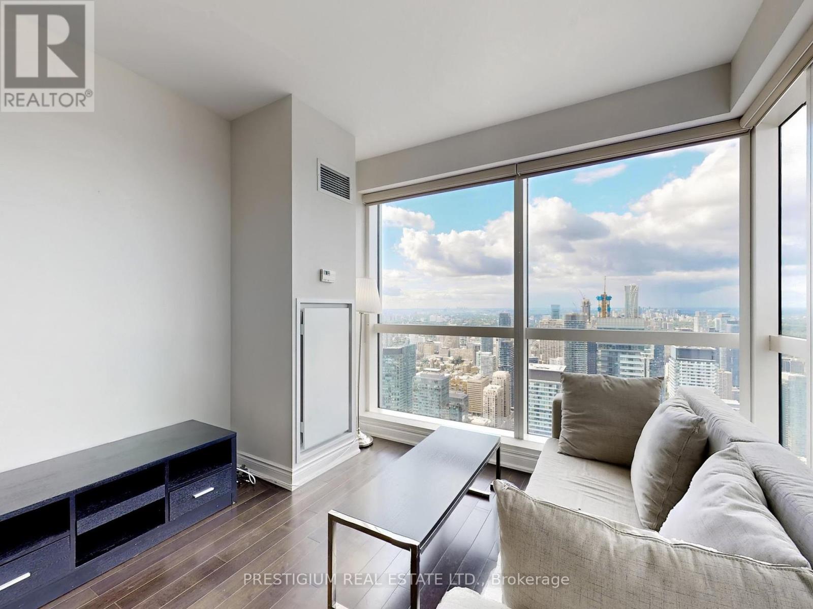 For rent: 6901 - 388 YONGE STREET, Toronto (Bay Street