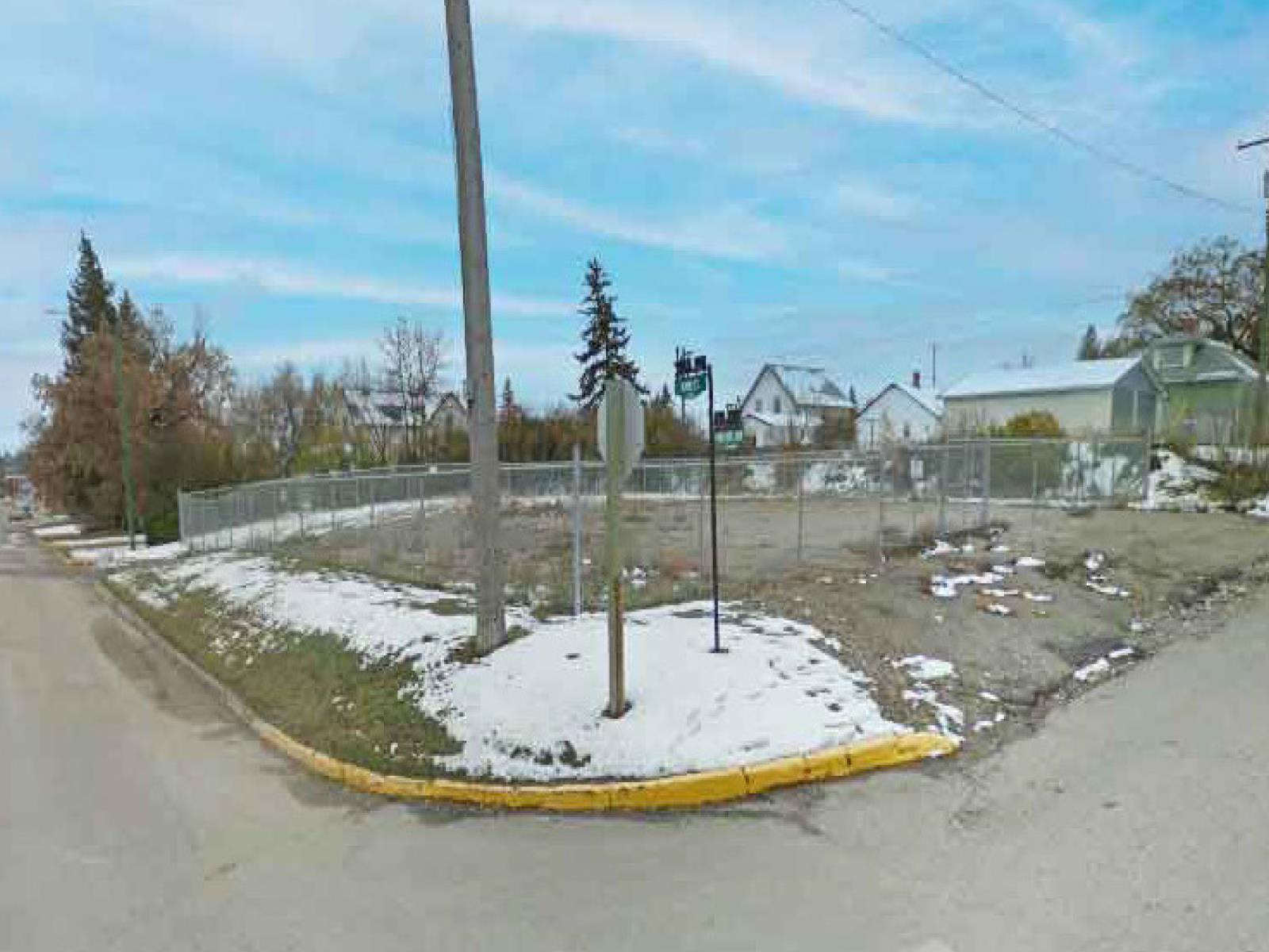 For sale: 153 Main St N, Minnedosa, Manitoba R0J1E0 ...