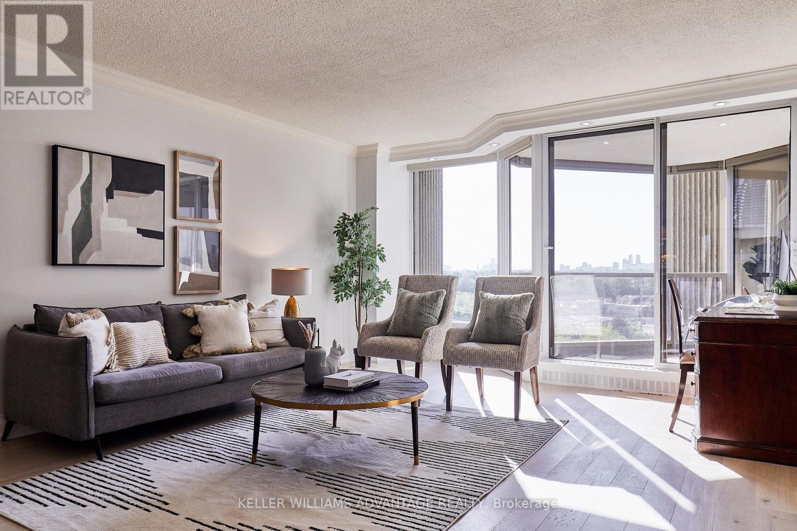 For sale: 1508 - 2045 LAKE SHORE BOULEVARD W, Toronto