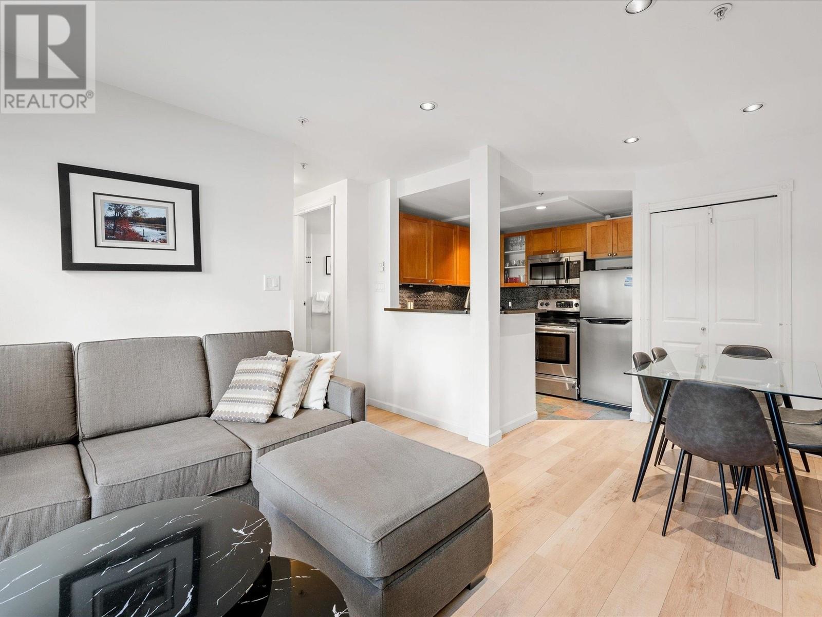 ●Northside 98 - 590 North Service Road, Stoney Creek, Ontario L8E0K5