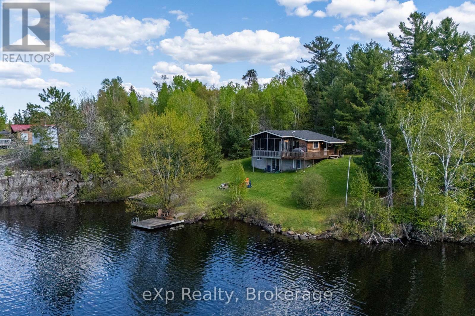 À vendre : 472 AMATEEWAKEA RIVER ROAD, French River, Ontario P0M2W0 ...