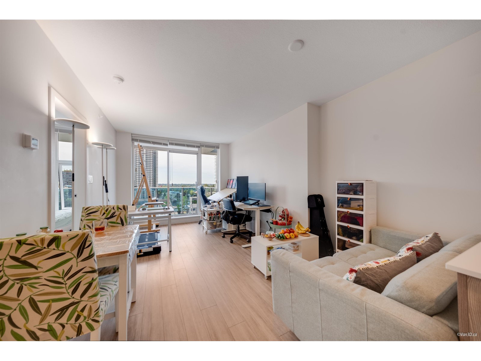 For sale: 711 13615 FRASER HIGHWAY, Surrey, British Columbia
