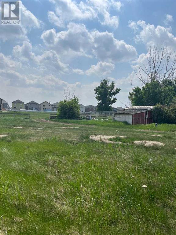 House for Sale in 6811 89 Avenue NE|Calgary, Alberta T2L4M5 4