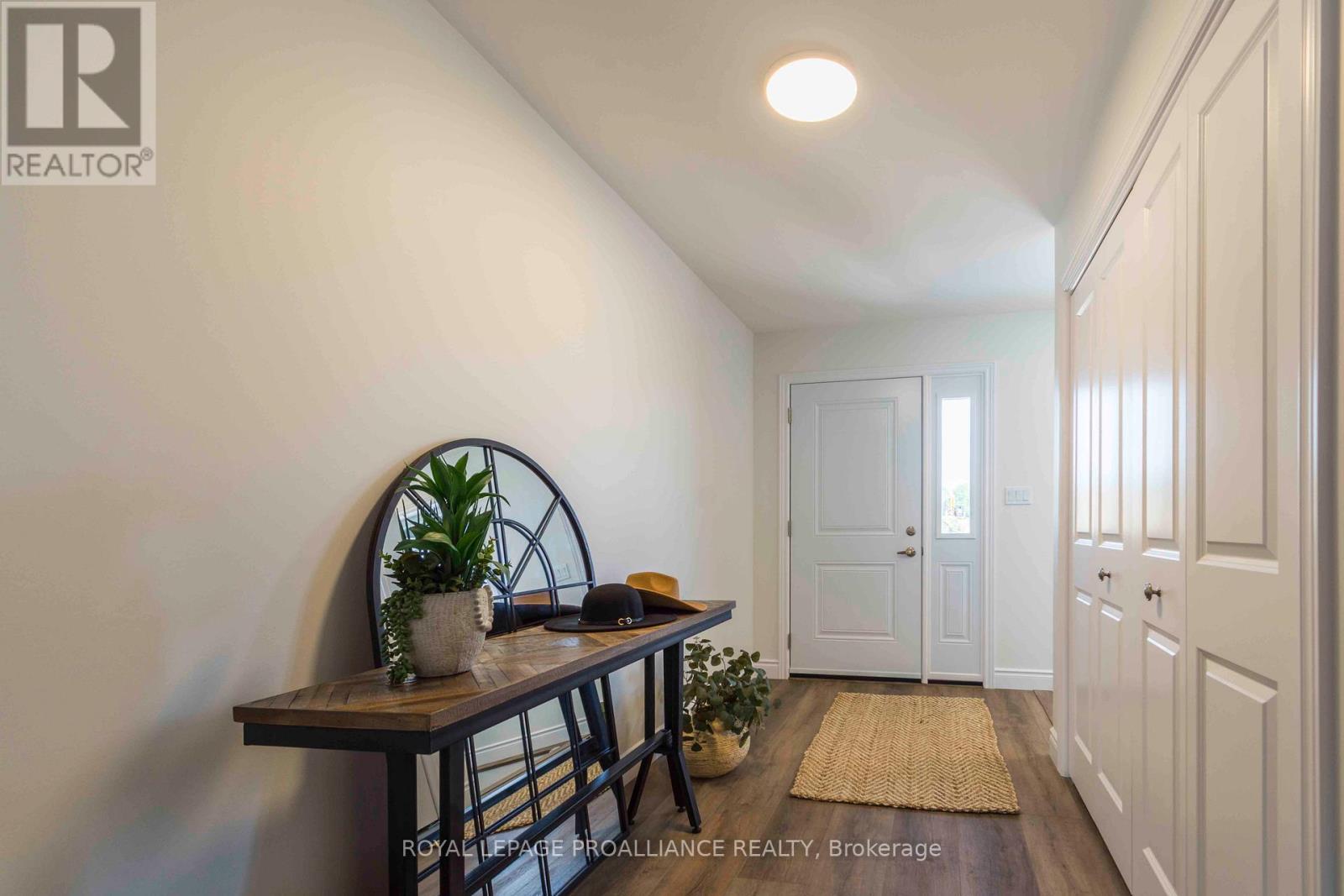 For sale: 47 MACKENZIE JOHN CRESCENT, Brighton, Ontario
