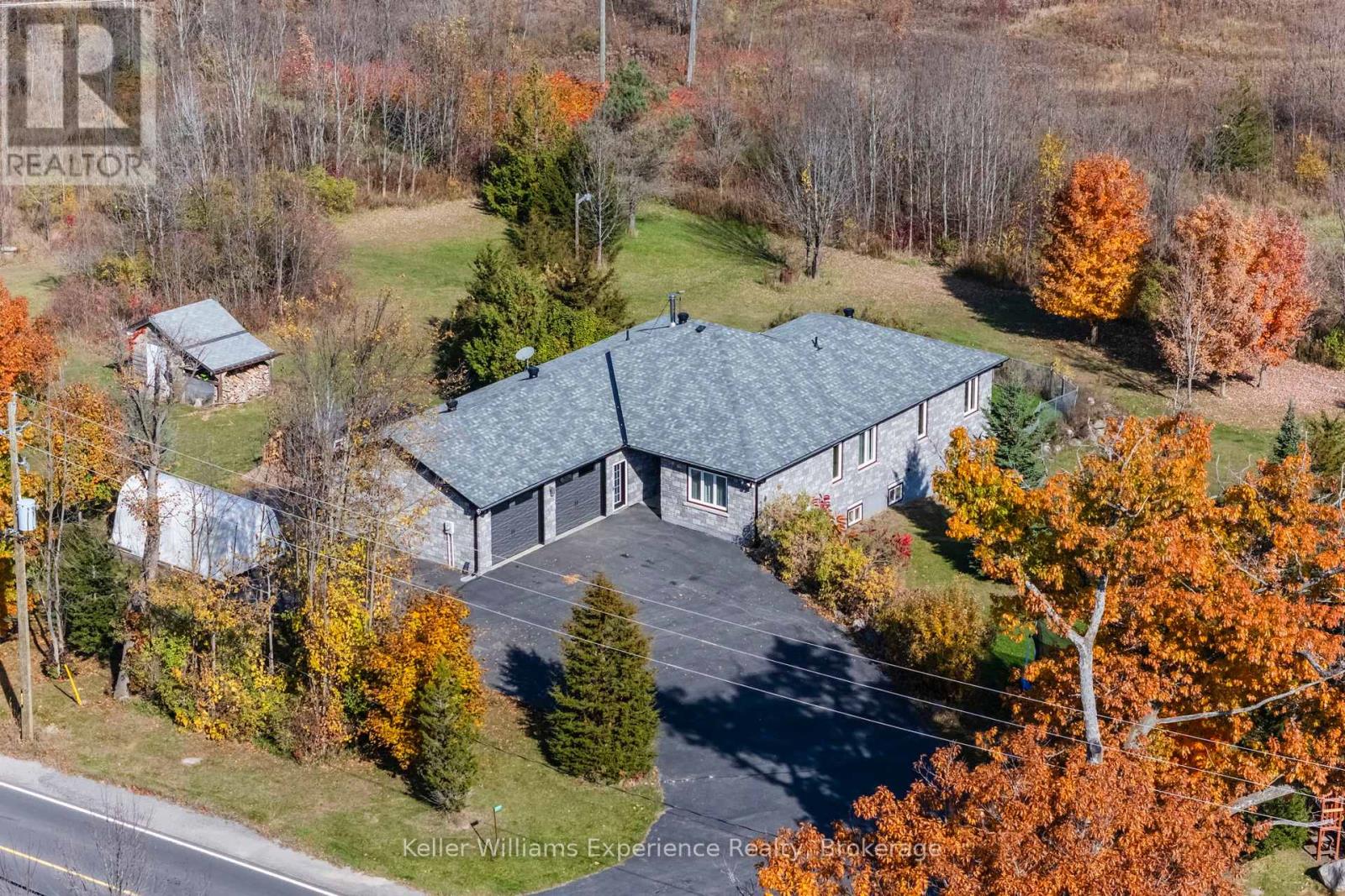 À vendre : 2777 OLD FORT ROAD, Tay, Ontario L4R4K3 - S12223098 | REALTOR.ca