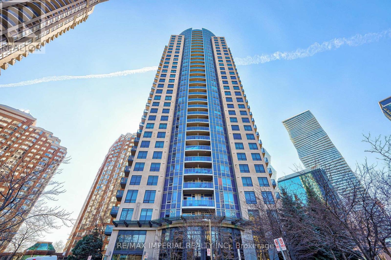 For rent: 1502 - 330 BURNHAMTHORPE ROAD, Mississauga (City