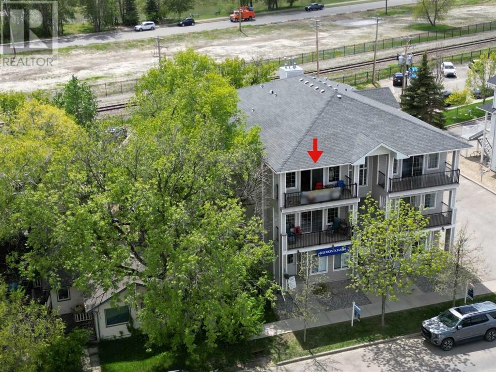 For sale: 303, 29 N Railway Street, Okotoks, Alberta T1S1J3