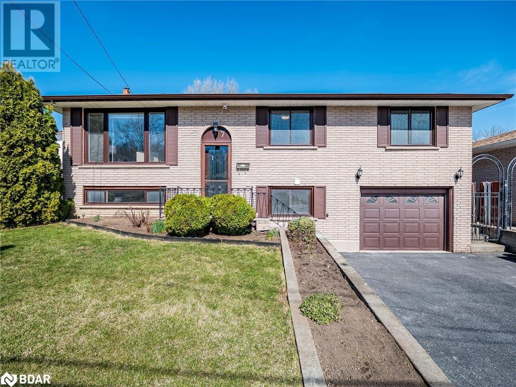 Capillo Rd 7 CAPILANO Drive, Hamilton, Ontario L8K6A4 | REALTOR.ca