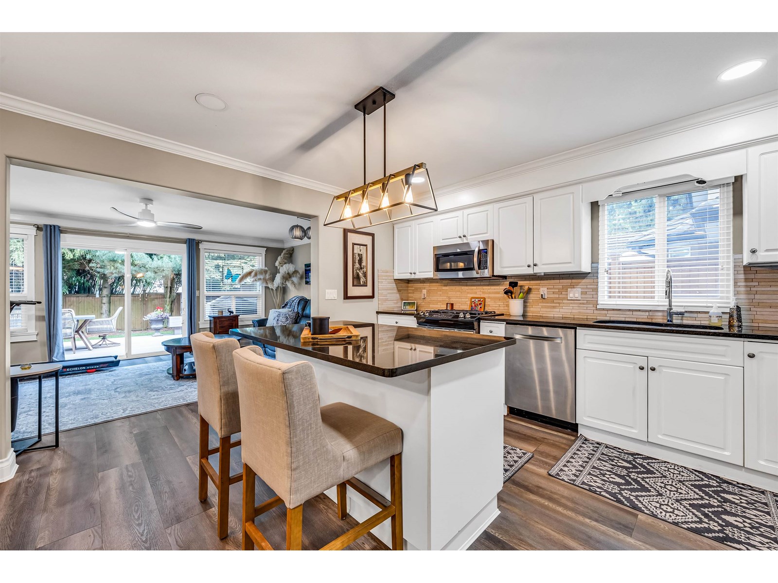 hiromi0426です！ For sale: 15736 108A AVENUE, Surrey, British Columbia V4N4T4