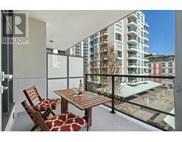 【中古】 Second Storey / Double Divide For sale: 408 135 W 2ND STREET, North Vancouver, British