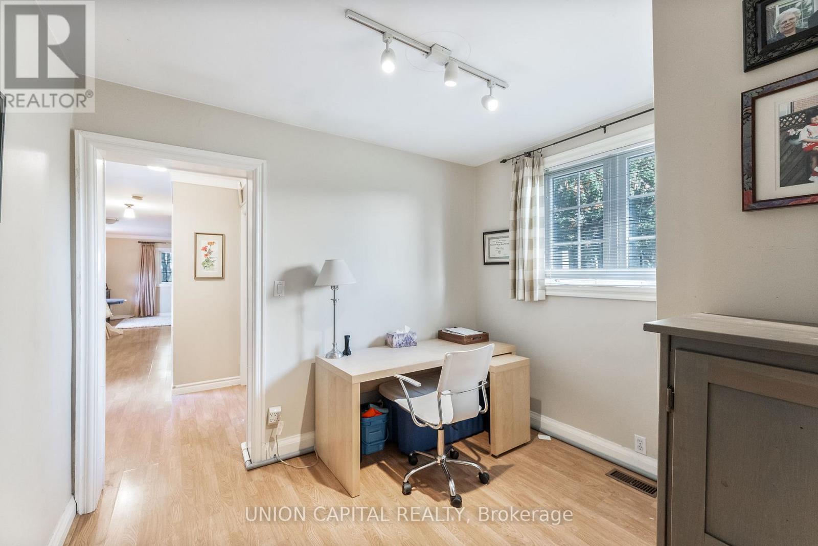 For sale: 19765 LESLIE STREET, East Gwillimbury (Queensville