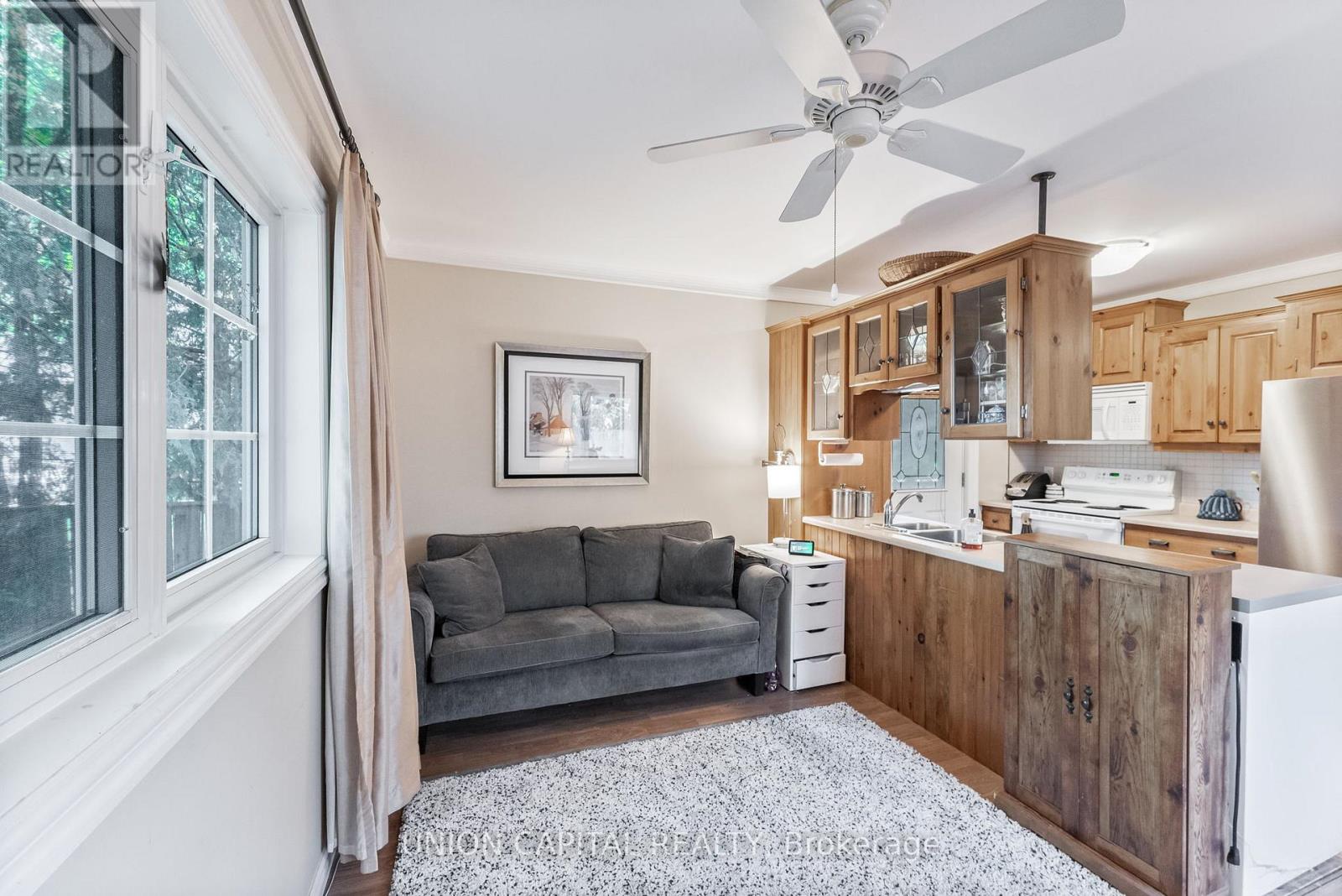 For sale: 19765 LESLIE STREET, East Gwillimbury (Queensville