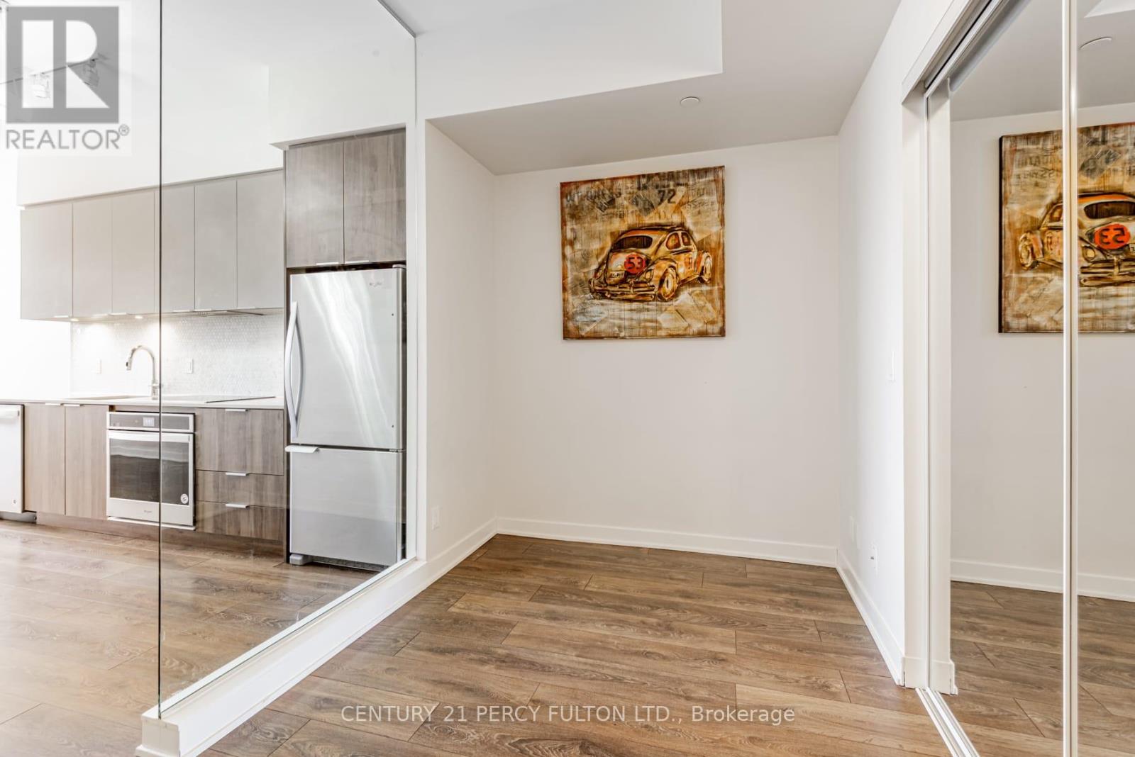 vendre 104 2 SONIC WAY Toronto - C12280395 6 