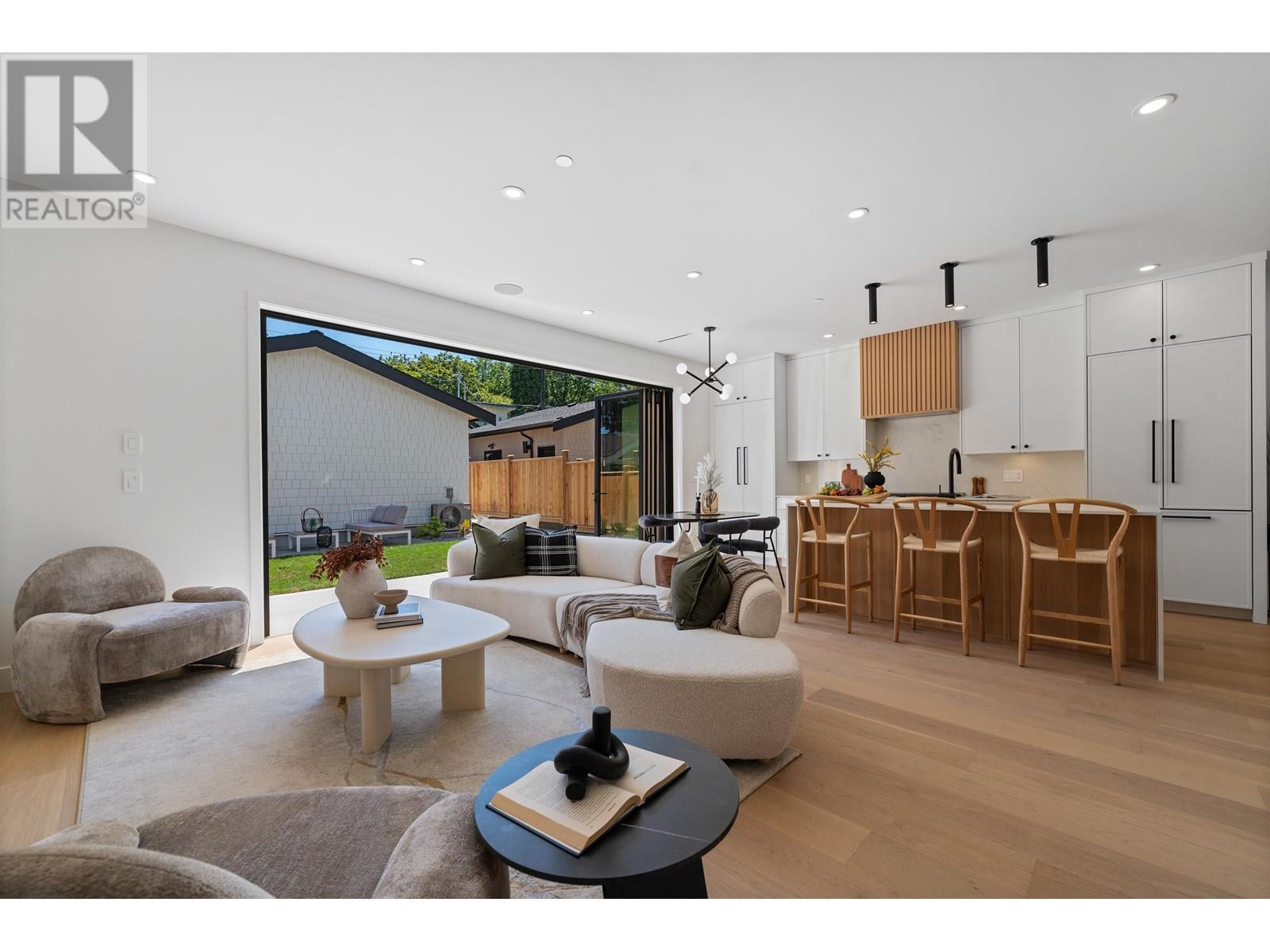 For sale: 2 2846 WEST 12TH AVENUE, Vancouver, British