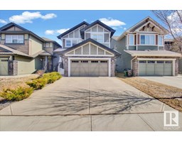 For sale: 8427 216 ST NW, Edmonton, Alberta T5T4W2