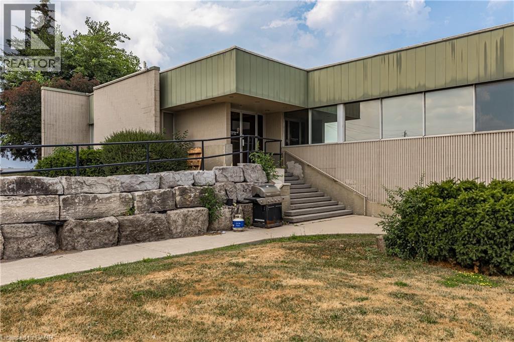 For lease: 400 JONES Road, Hamilton, Ontario L8E5P4 - 40755024 REALTOR.ca
