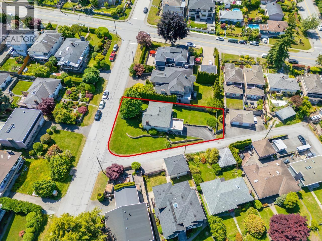 小物 NEIGHBORHOOD neighborhood For sale: 4971 BUXTON STREET, Burnaby, British Columbia