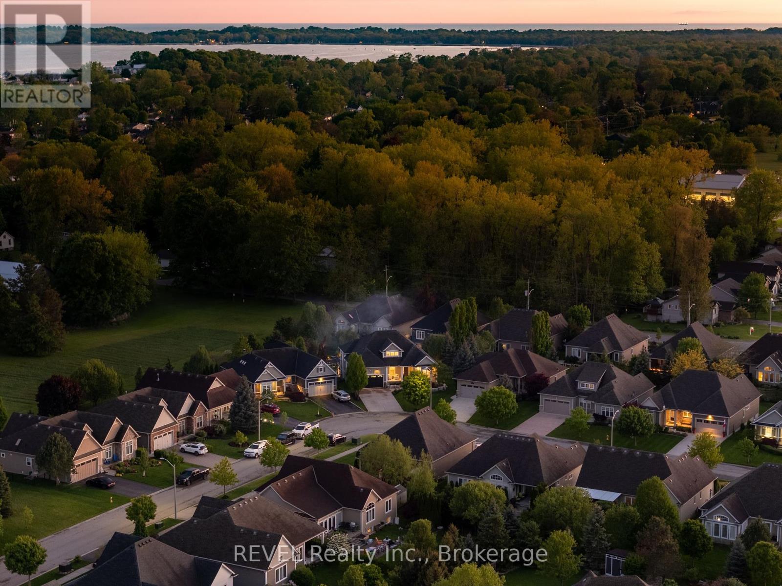 For sale: 59 SPINNAKER DRIVE, Fort Erie (Ridgeway), Ontario