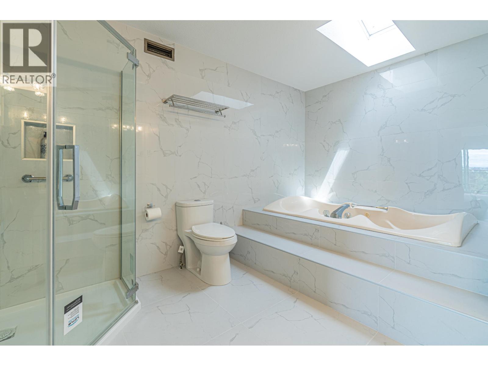 sale様 For Sale: 7378 Union Street, Burnaby, BC - REW