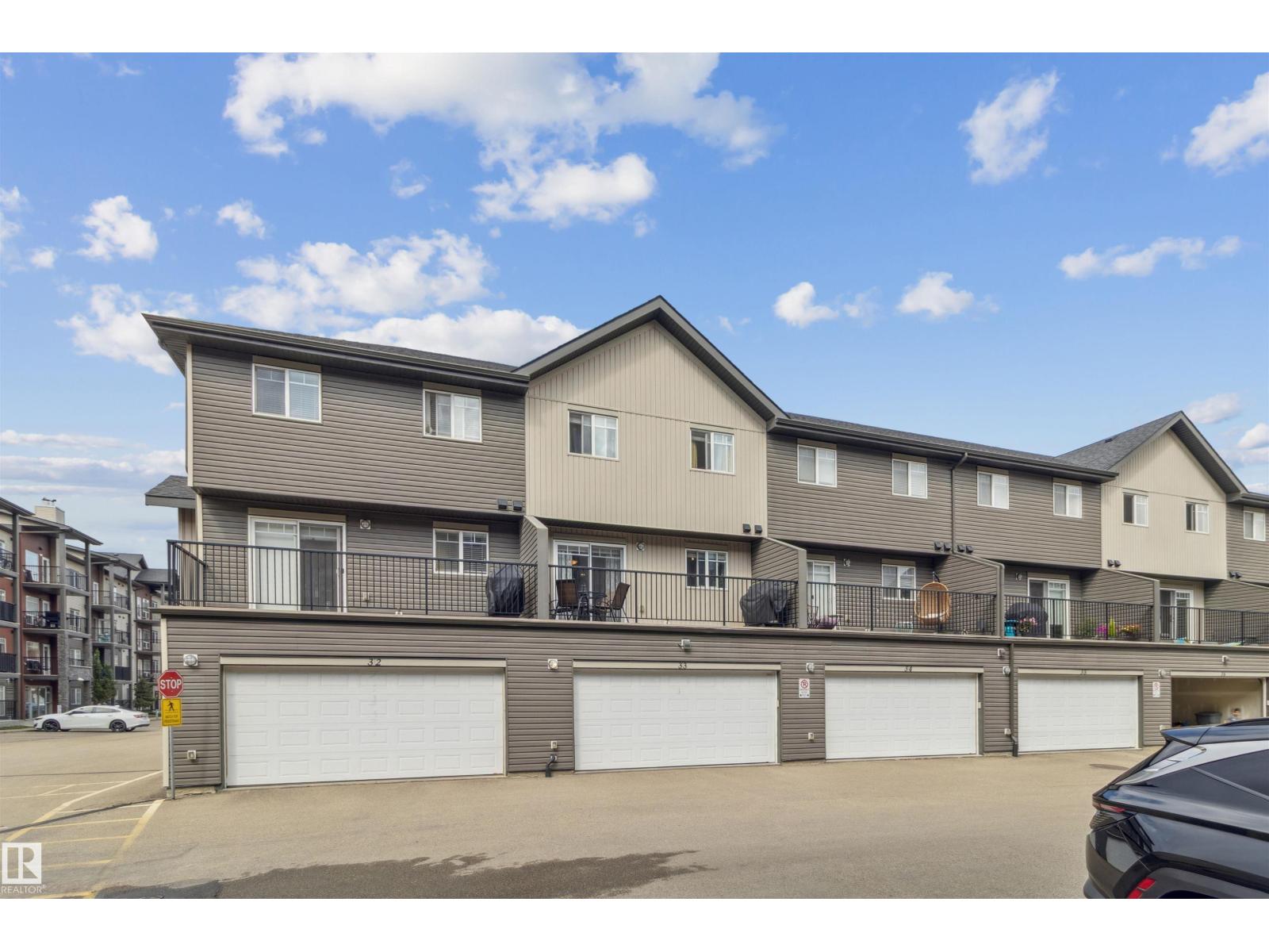 For sale: #33 9515 160 AV NW NW, Edmonton, Alberta T5Z0M4