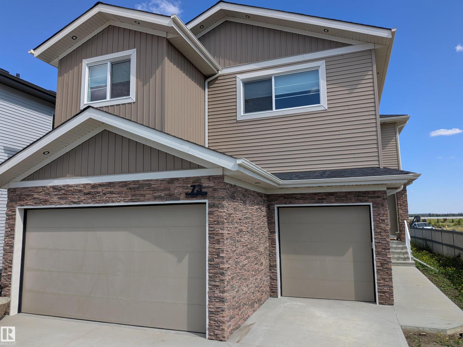 mum.wnw8 For sale: 73 ASHBURY CR, Spruce Grove, Alberta T7X3C6