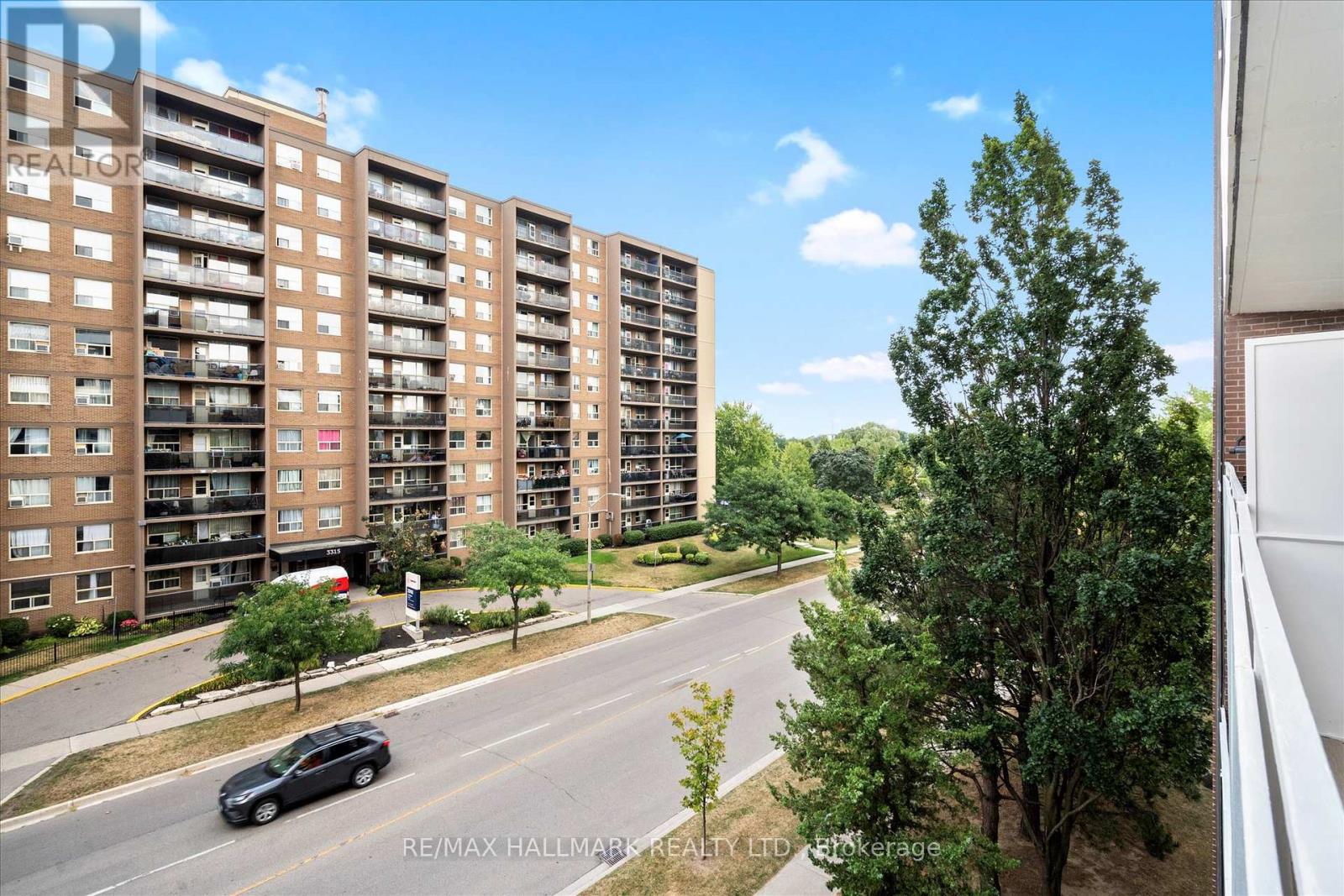 For sale: 404 - 3320 FIELDGATE DRIVE, Mississauga (Applewood