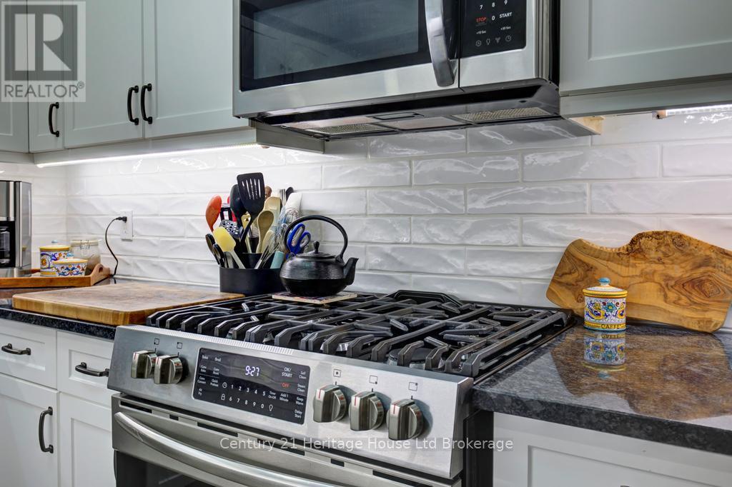 For sale: 26 EDWIN CRESCENT, Tillsonburg, Ontario N4G5H6