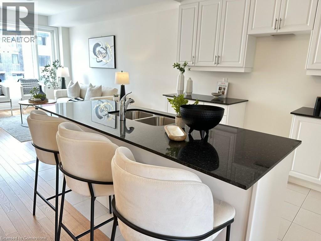 Row / Townhouse for Sale in 6 MARVIN Avenue|Oakville, Ontario L6H0Z8 4