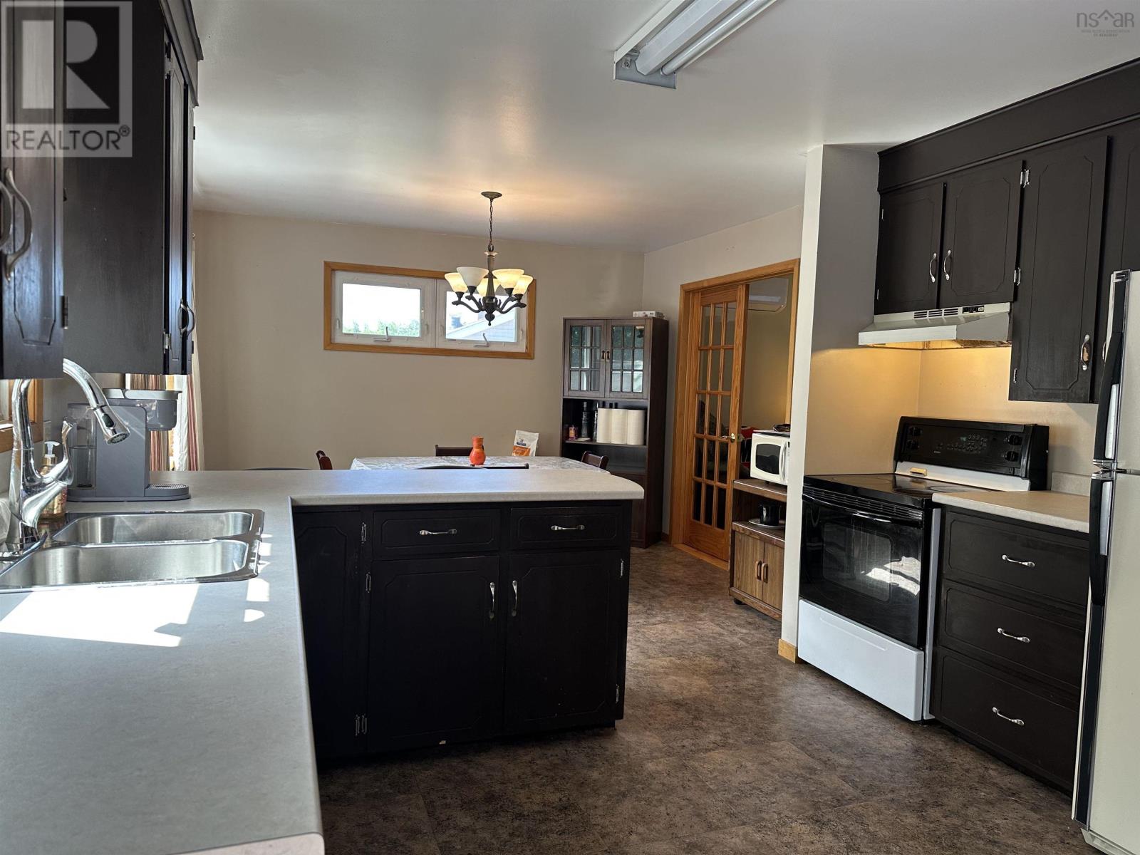 まいまいページ　SCO-208/NP For sale: 208 Spruce Drive, Salmon River, Nova Scotia B2H6G2