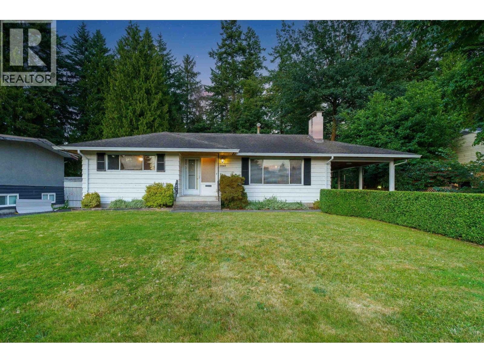 For sale: 11542 WOOD STREET, Maple Ridge, British Columbia V2X4Z9 ...