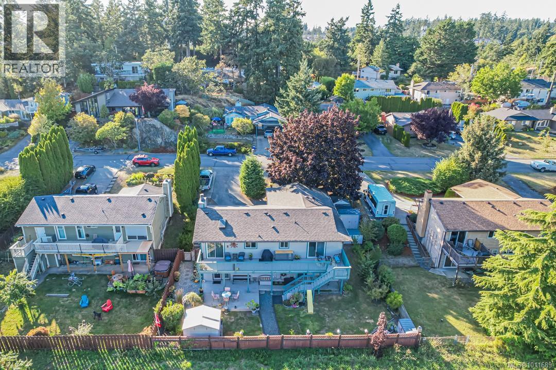 For sale: 128 Paddock Pl, View Royal, British Columbia V9B5G2