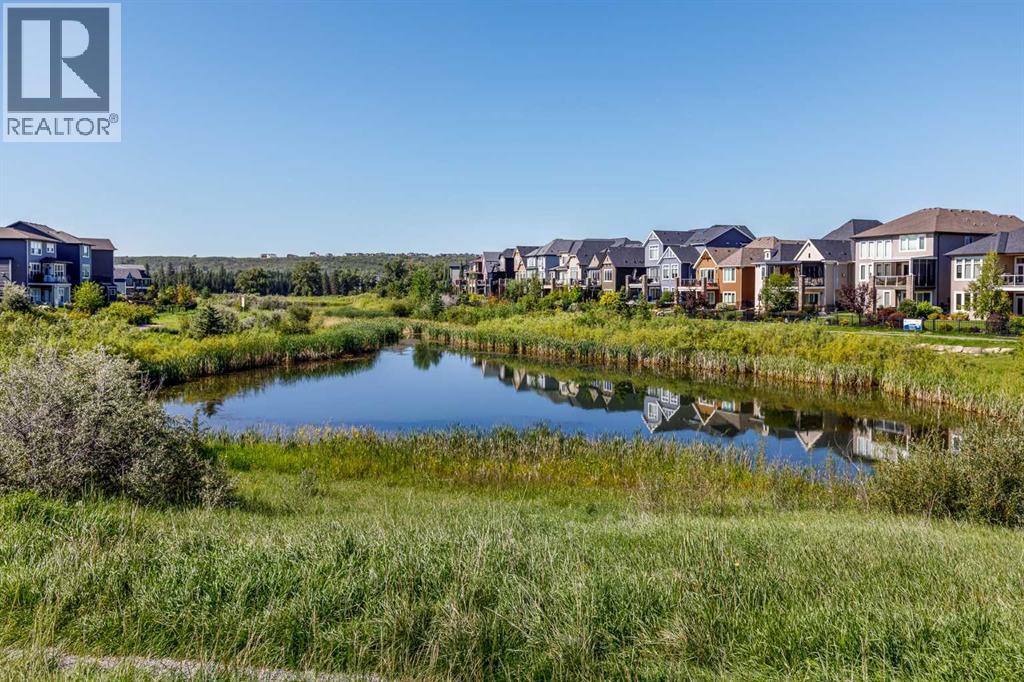 10 Cranbrook Hill SE, Calgary, Alberta T3M2K8 - A2249415