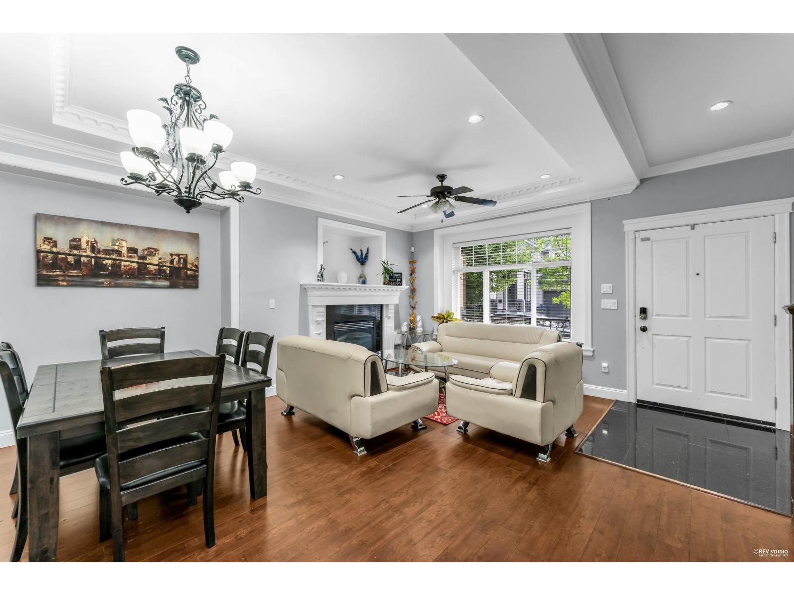 For sale: 7059 144B STREET, Surrey, British Columbia V3S8H4