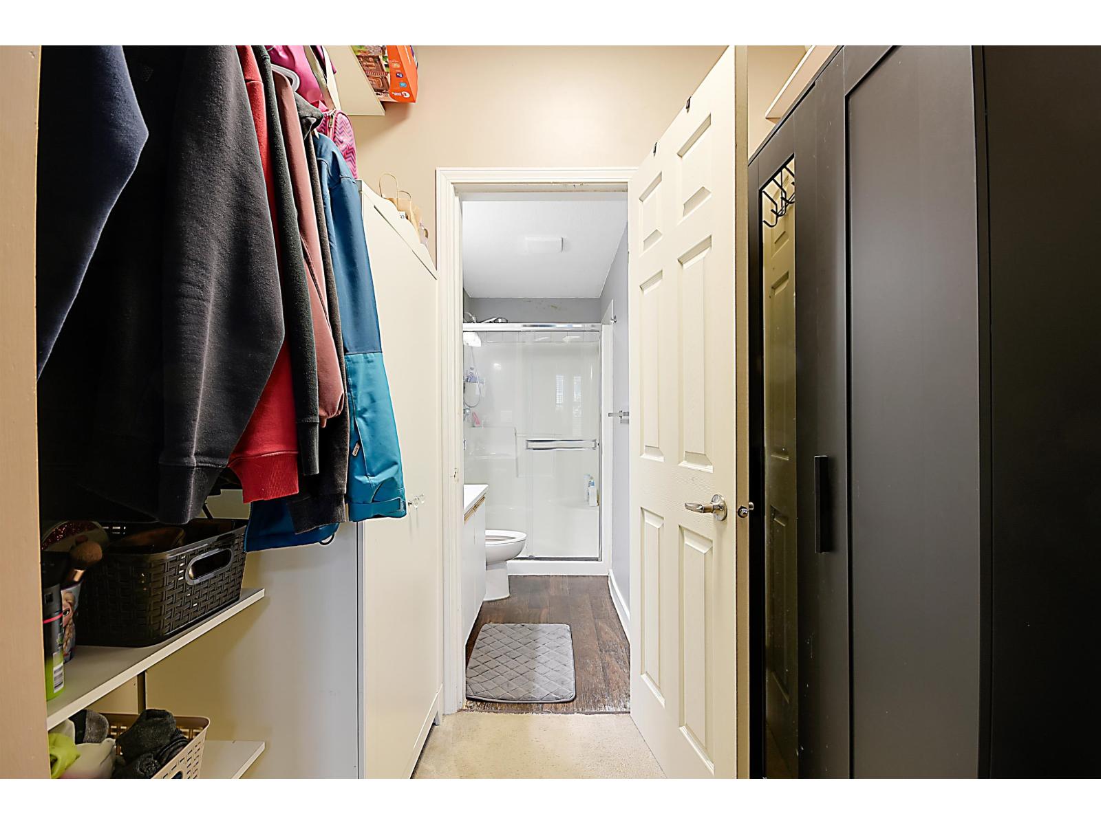 For sale: 118 13918 72 AVENUE, Surrey, British Columbia
