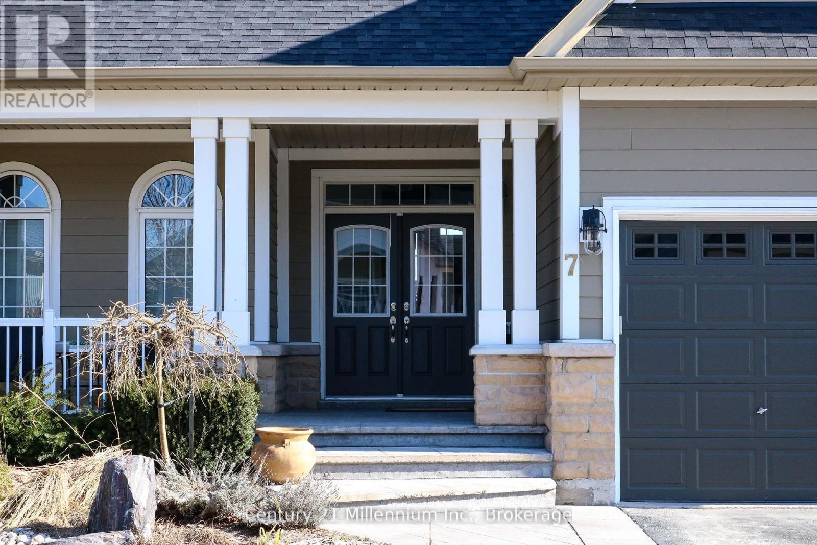 seventytwo club house 「FAIR WAY」 For sale: 7 CLUBHOUSE DRIVE