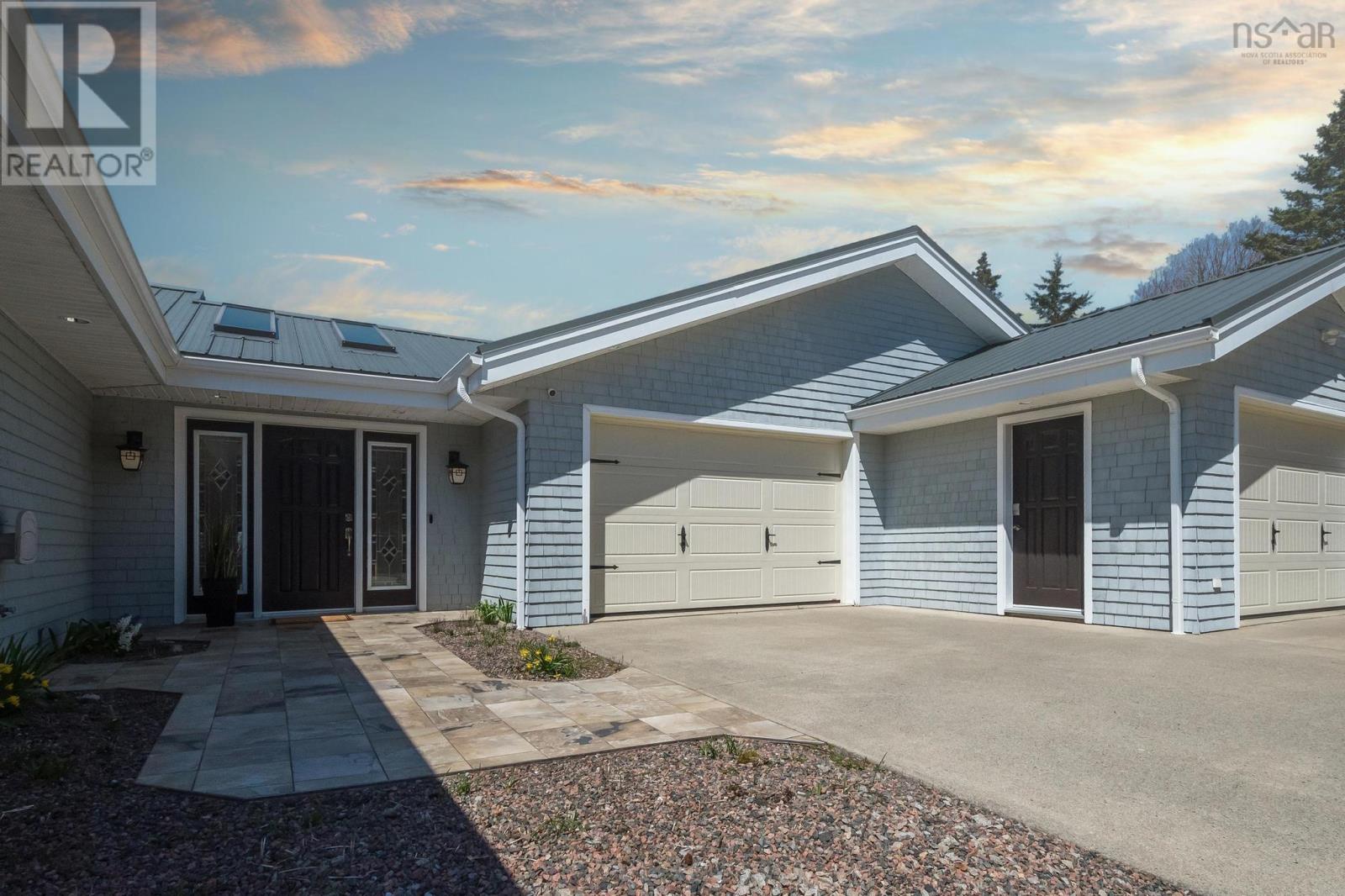 For sale: 52 Captain Landers Court, Hebron, Nova Scotia B5A5Z6