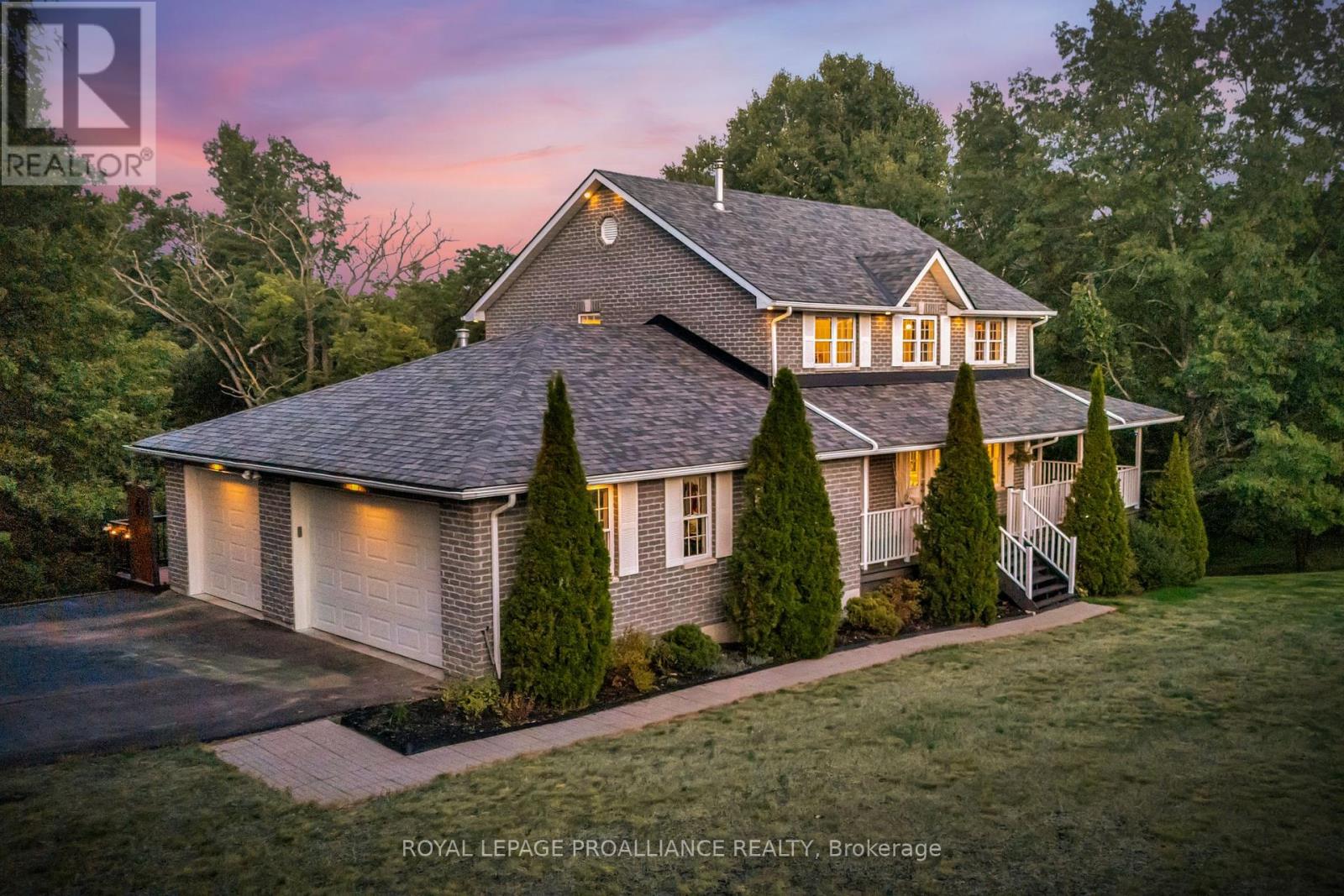 seventytwo club house 「FAIR WAY」 74 Flying Club Road, (MLS® #: X12374516) - See this detached