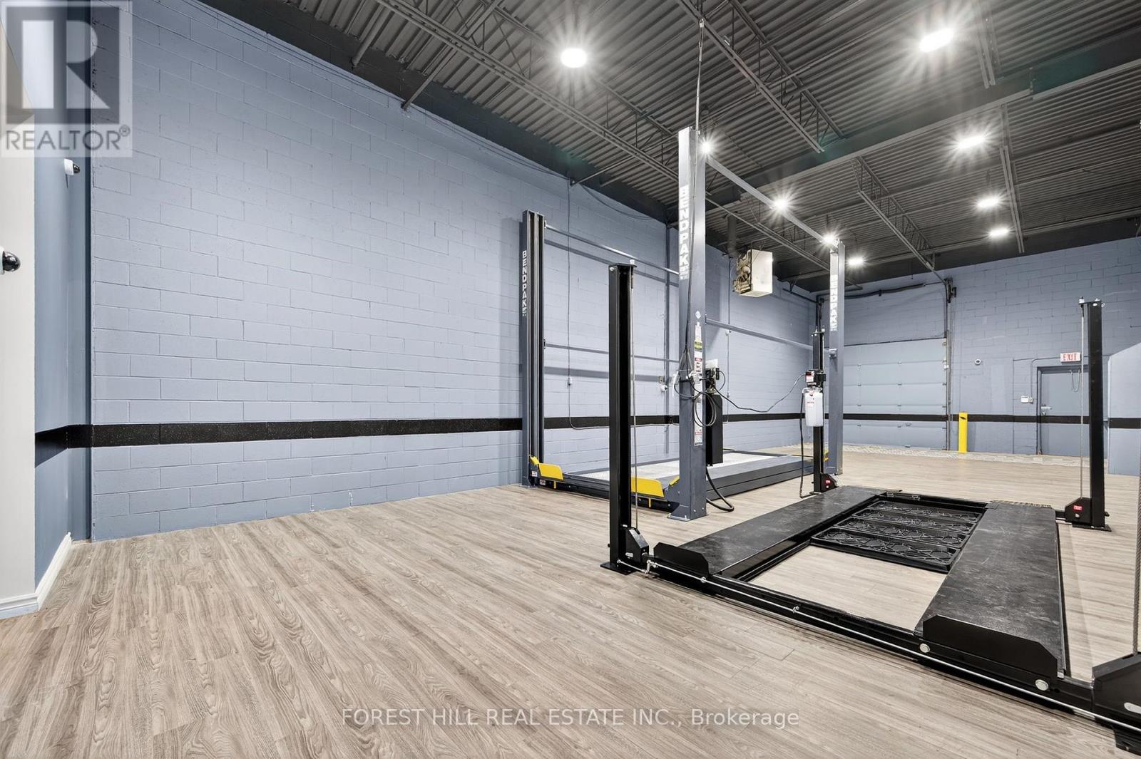 For sale: 11 241 EDGELEY BOULEVARD, Vaughan (Concord), Ontario