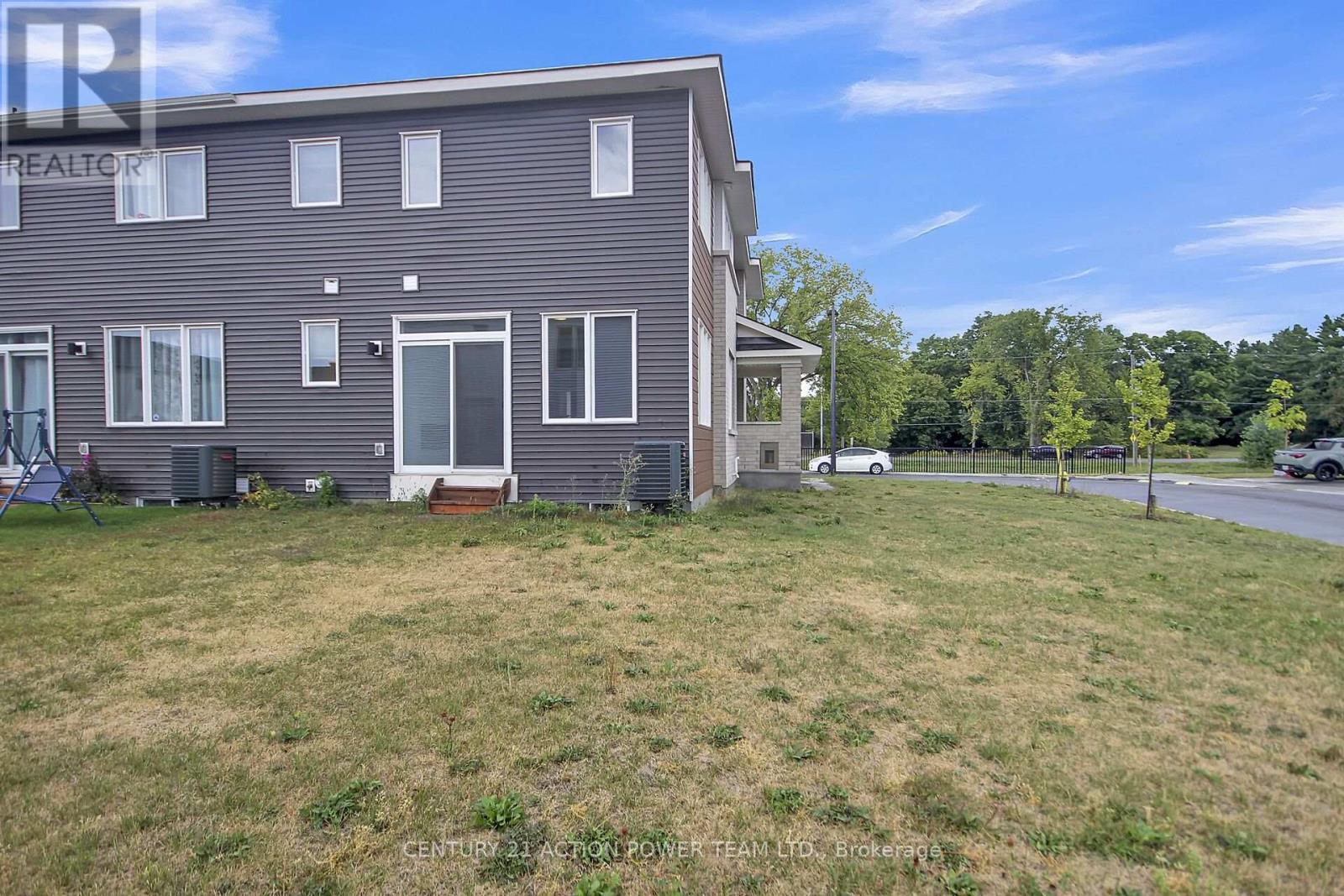 For rent: 254 ORMISTON CRESCENT, Ottawa, Ontario K2J7E4