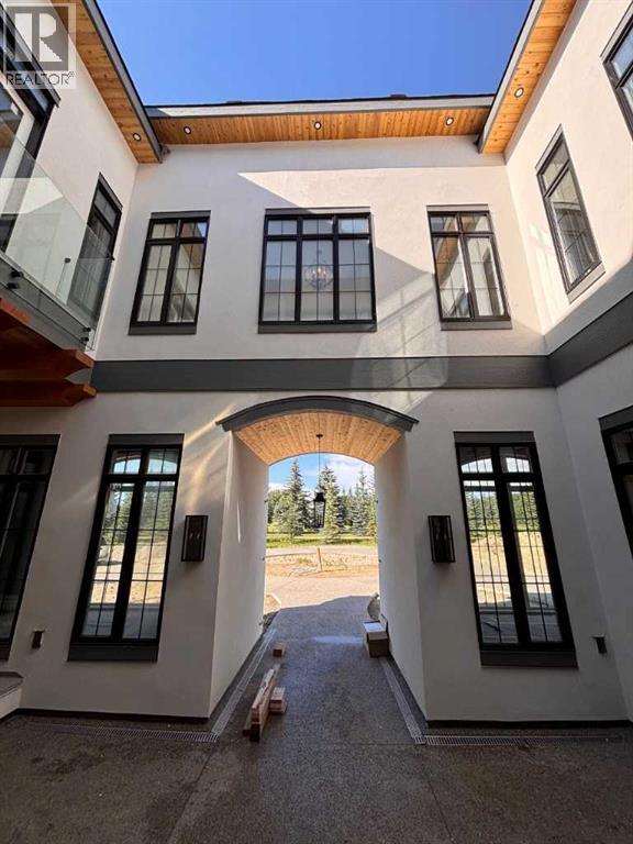 For sale: 178198 Tournament Lane, De Winton, Alberta T1S3K2