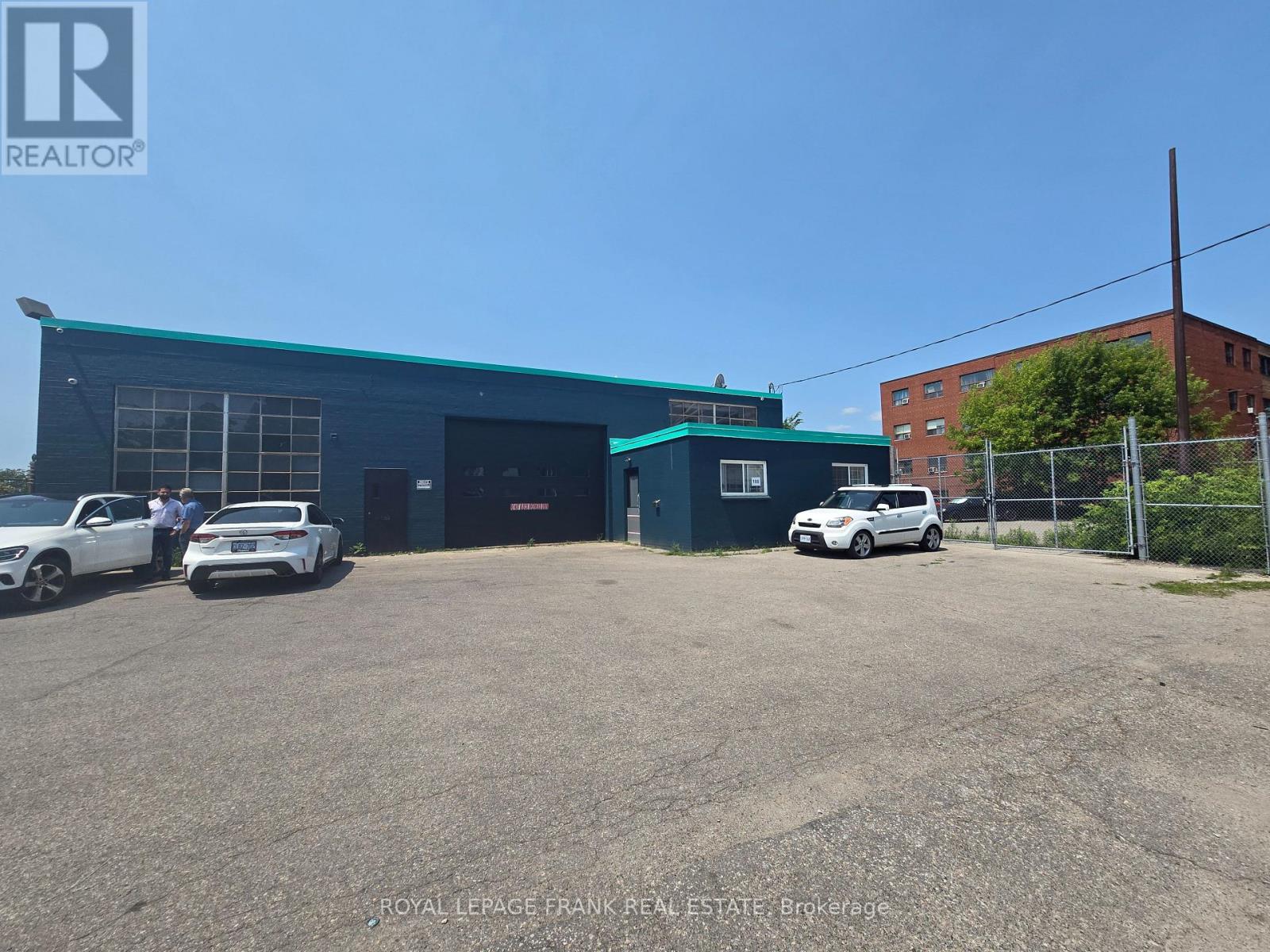 For sale: 182&188 PARK ROAD S, Oshawa (Vanier), Ontario