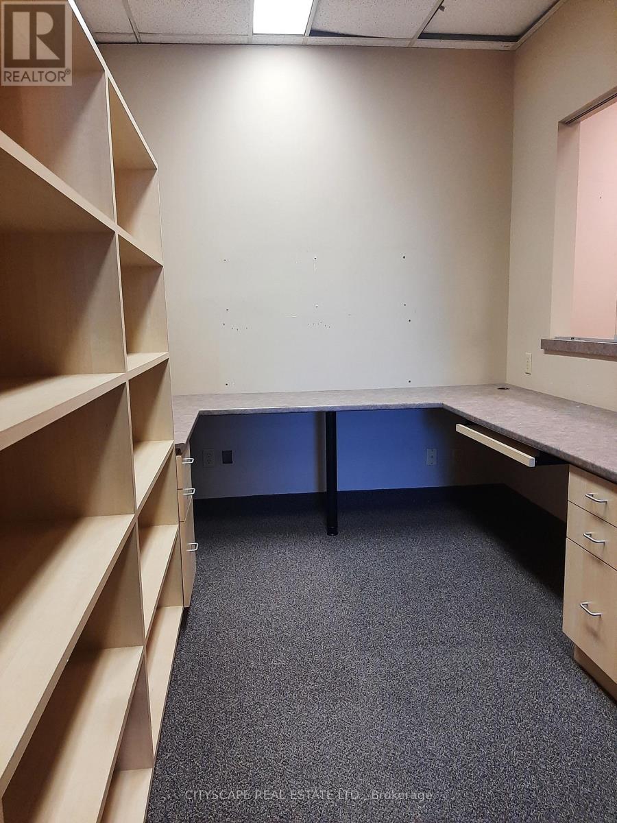 For rent: 501 - 2065 FINCH AVENUE W, Toronto (Glenfield-Jane Heights),  Ontario M3N2V7 - W12407742 | REALTOR.ca