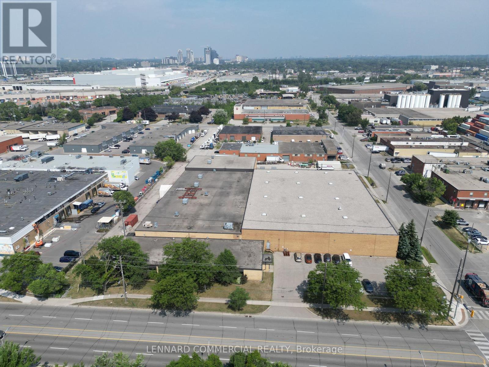 For lease: 100 NORTH QUEEN STREET, Toronto (Islington-City