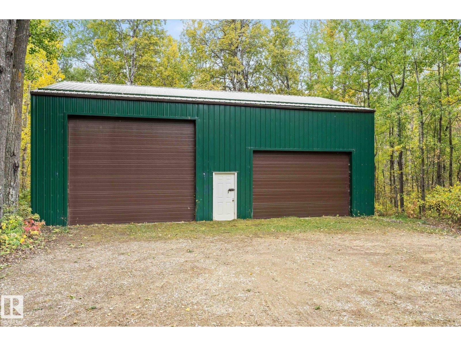 For sale: #412 & 411 53303 RGE ROAD 31, Rural Parkland County, Alberta ...