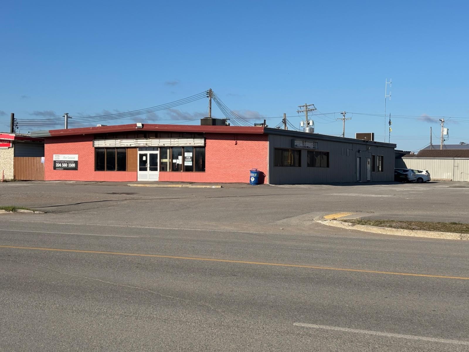 For lease: 721 Thompson Dr, Thompson, Manitoba R8N0C7 ...